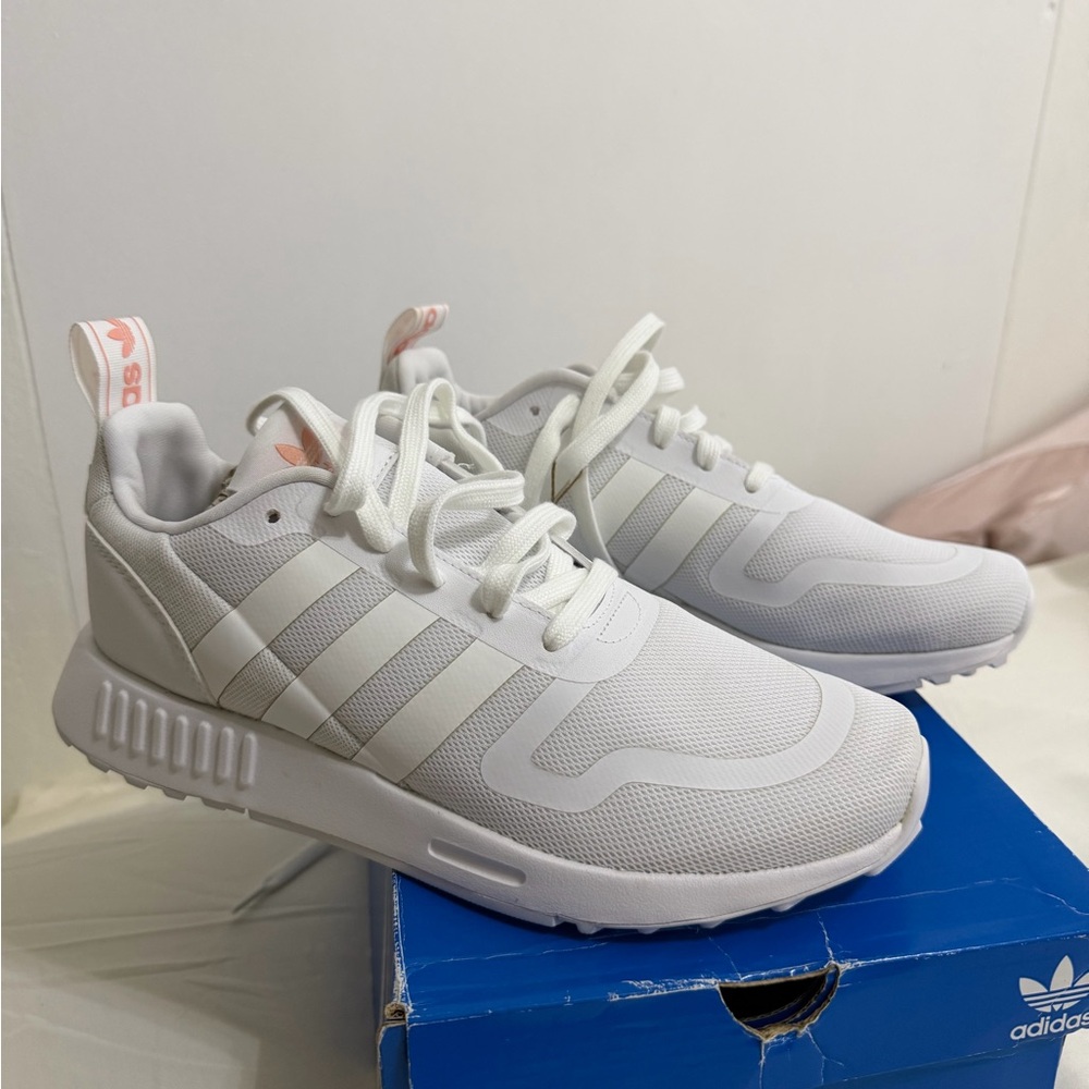 Brand New Adidas Multix W – Size 8 US, White - Picture 3 of 7